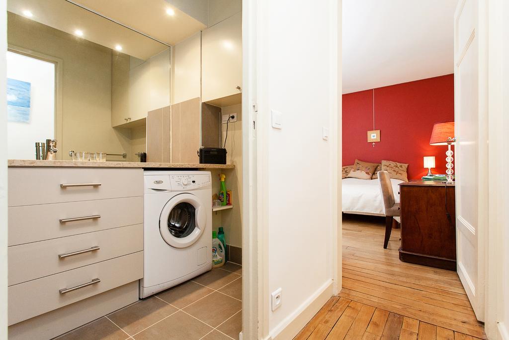 Suffren Apartment